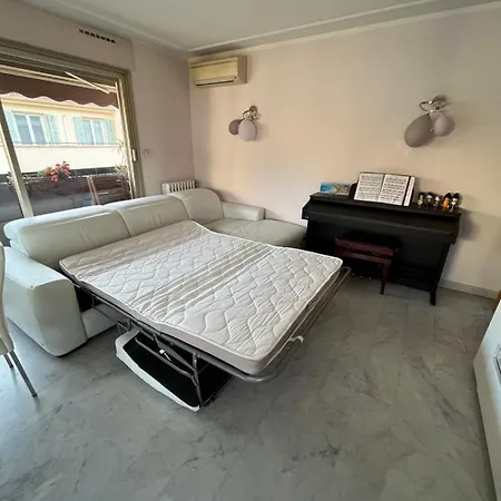 Chambre Privee Avec Terrasse Au Port De Nice Exterior photo